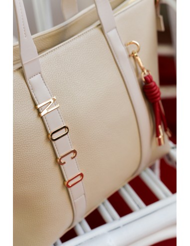 BOLSO-SHOPPER-BEIGE-ASAS-HOMBRO-LOGO-LETRAS-DORADAS-COMPARTIMENTO-TRASERO-NOCO-COMPLEMENTOS