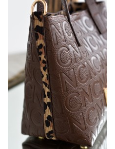 BOLSO-CUBO-COMBINADO-PRINT-PIEL-SINTÉTICA-LOGO-GRABADO-NOCO-COMPLEMENTOS 2