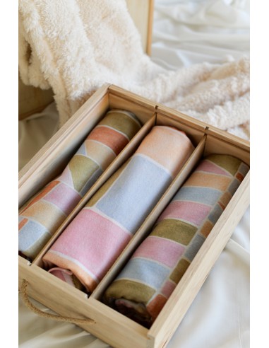 BUFANDA-DIBUJOS-GEOMÉTRICOC-MULTICOLOT-OTRO-LIDO-RODS-VERDE-AZUL-NOCO-COMPLEMENTOS