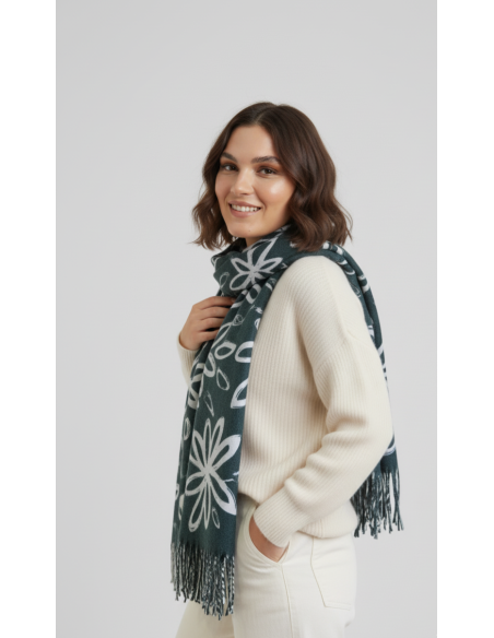 BUFANDA-MARGARITAS-BLANCAS-FONDO-LADO-INFERIOR-UN-SOLO-COLOR-NOCO-COMPLEMENTOS