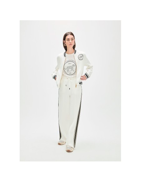 PANTALÓN-CRUDO-CINTAS-LATERALES-CONTRASTE-LOGOTIPADO-LOLS-CASADEMUNT