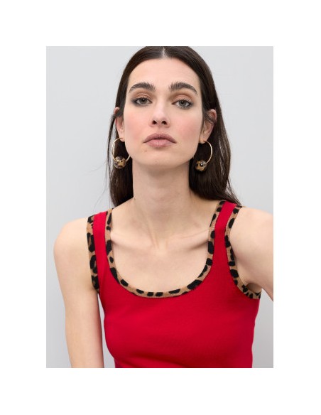 TOP-ROJO-RIB-ANIMAL-PRINT-CUELLO-REDONDO-LOLA-CASADEMUNT