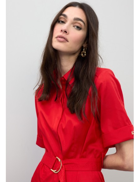 VESTIDO-ROJO-MIDI-FALDA-EVASÉ-CINTURÓN-AL-TONO-HEBILLA-DORADA-LOLA-CASADEMUNT