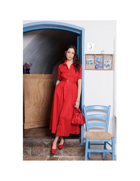 VESTIDO-ROJO-MIDI-FALDA-EVASÉ-CINTURÓN-AL-TONO-HEBILLA-DORADA-LOLA-CASADEMUNT