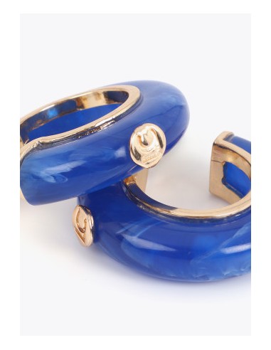 PENDIENTES-ARO-AZUL-ACRÍLICO-DETALLES-DORADO-LOGOTIPADO-LOLA-CASADEMUNT