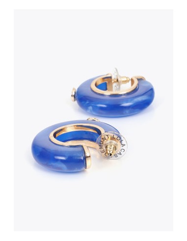 PENDIENTES-ARO-AZUL-ACRÍLICO-DETALLES-DORADO-LOGOTIPADO-LOLA-CASADEMUNT