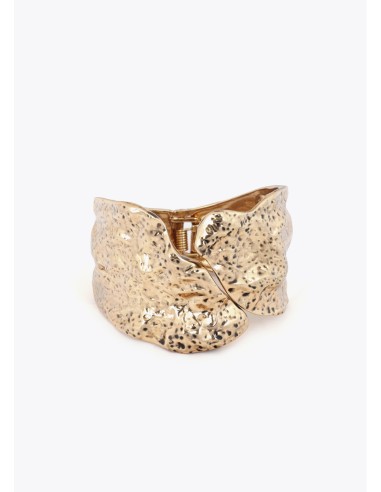 BRAZALETE-DORADO-IRREGULAR-CIERRE-BISAGRA-LOLA-CASADEMUNT