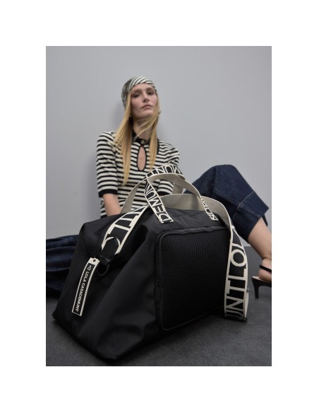 BOLSA-VIAJE.NYLON-NEGRO-COMPARTIMENTOS-MALLA-ASA-MANP-ASA-BANDOLERA-LOLA-CASADEMUNT