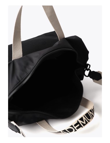 BOLSA-VIAJE.NYLON-NEGRO-COMPARTIMENTOS-MALLA-ASA-MANP-ASA-BANDOLERA-LOLA-CASADEMUNT