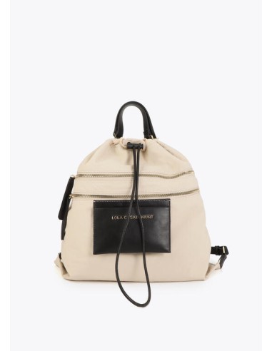 MOCHILA-SACO-CRUDO-DETALLES-NEGROS-CIERRE-CORDÓN-AJUSTABLE-VOMÀRTIMENTOS-FRONTALES-ASA-MANO-ASAS-REGULABLES-LOLA-CASADEMUNT