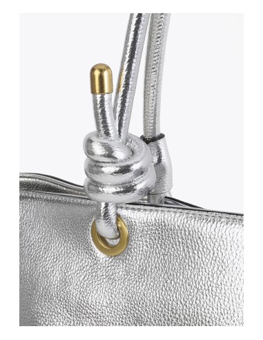 SHOPPER-DESESTRUCTURADO-FLEXIBLE-SUAVE-DOS-ASAS-LOGO-RELIEVE-LOLA-CASADEMUNT