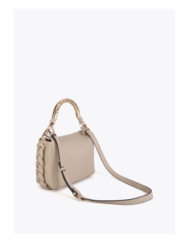 BOLSO-BANDOLERA-CRUDO-ASA-METÁLICA-LOGOTIPADA-ASA-BANDOLERA-CIERRE-IMÁN-LOLA-CASADEMUNT