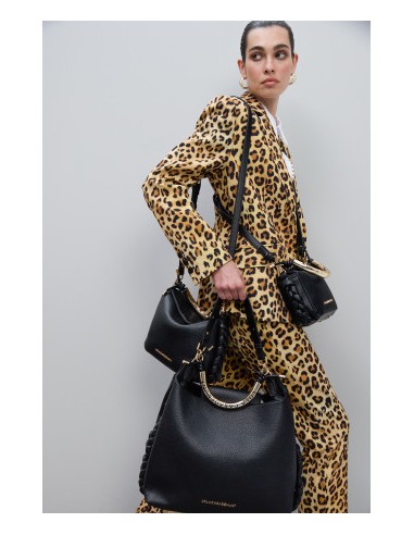 SHOPPER-NEGRO-ASA-METALIZADA-DORADA-PERSONALIZADA-CIERRE-IMÁM-LOLA-CASADEMUNT