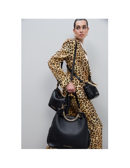 SHOPPER-NEGRO-ASA-METALIZADA-DORADA-PERSONALIZADA-CIERRE-IMÁM-LOLA-CASADEMUNT