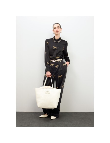 SHOPPER-DESESTRUCTURADO-PESPUNTES-MONOGRAMA-CIERRE-SACO-CORDÓN-AJUSTABLE-LOLCASADEMUNT