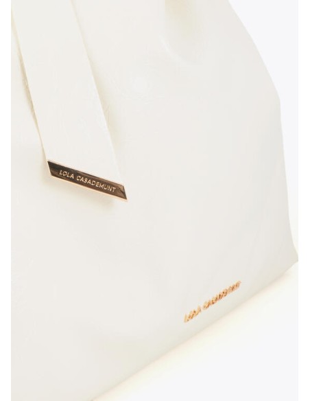 SHOPPER-ACABADO-BRILLANTE.LAZO-ASA-HOMBRO-CIERRE-IMÁN-LOGO-DORADO-FRONTAL-LOLA-CASADEMUNT