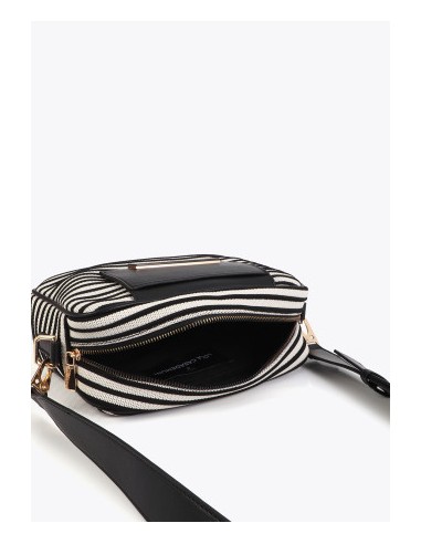 BANDOLERA-BICOLOR-RAYAS-BLANCAS-NEGRAS-COMBINADO-EFECTO-PIEL-NEGRO-LOLA-CASADEMUNT