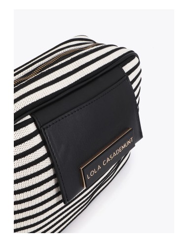 BANDOLERA-BICOLOR-RAYAS-BLANCAS-NEGRAS-COMBINADO-EFECTO-PIEL-NEGRO-LOLA-CASADEMUNT