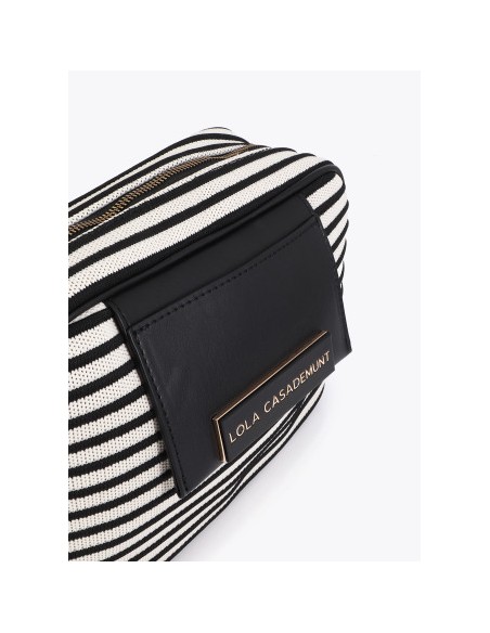 BANDOLERA-BICOLOR-RAYAS-BLANCAS-NEGRAS-COMBINADO-EFECTO-PIEL-NEGRO-LOLA-CASADEMUNT