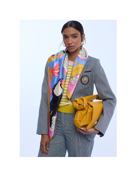 PAÑUELO-CUADRADO-AZUL-MULTI-PELICANOS-LOGO-ALREDEDOR-LOLA-CASADEMUNT