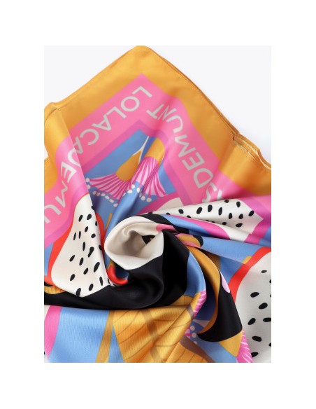 PAÑUELO-CUADRADO-AZUL-MULTI-PELICANOS-LOGO-ALREDEDOR-LOLA-CASADEMUNT