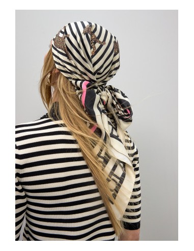 PAÑUELO-SATINADO-ESTAMPADO-RAYAS-LEOPARDOS-FONDO-BEIGE-LOLA-CASADEMUNT