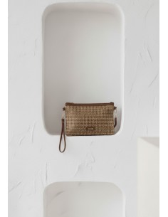 CARTERA-MANO-RAFIA-MARRÓN-BEIGE-ASA-MANO-BANDOLERA-NOCO-COMPLEMENTOS