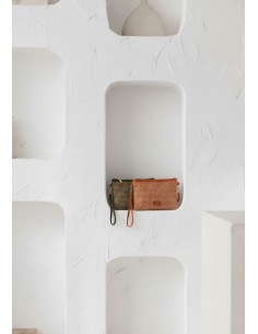 CARTERA-MANO-RAFIA-MARRÓN-BEIGE-ASA-MANO-BANDOLERA-NOCO-COMPLEMENTOS 2