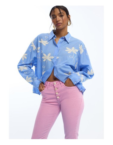 PANTALONES-ROSAS-LIGERA-CAMPANA-DESHILACHADO-BOTONES-FRONTALES-LOLA-CASADEMUNT