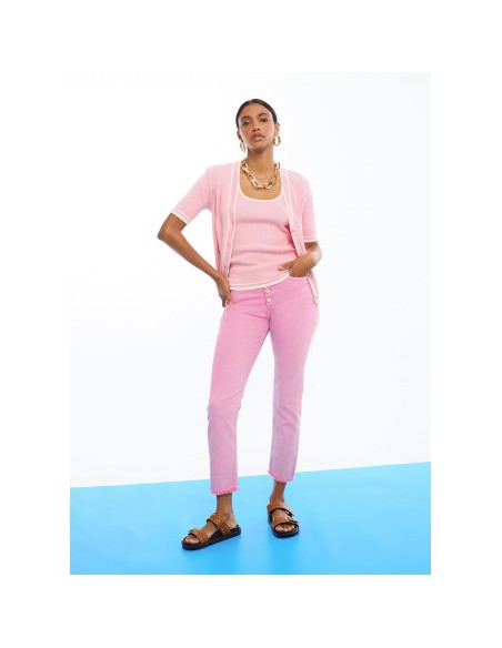 PANTALONES-ROSAS-LIGERA-CAMPANA-DESHILACHADO-BOTONES-FRONTALES-LOLA-CASADEMUNT