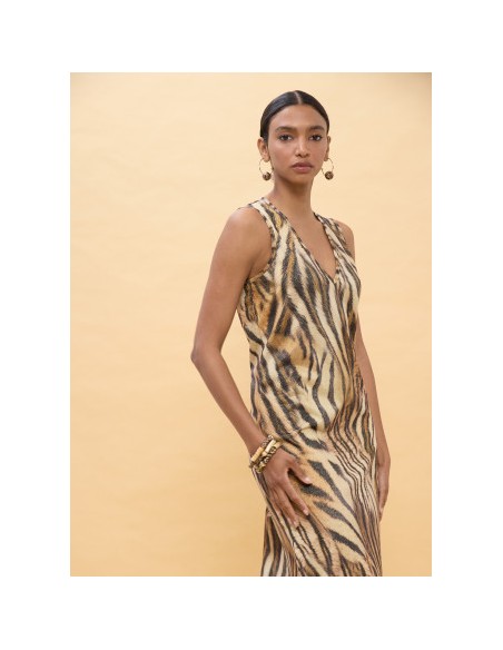 VESTIDO-LARGO-ESTAMPADO-CEBRA-MARRÓN-NEGRO-SIN-MANGAS-LOLA-CASADEMUNT
