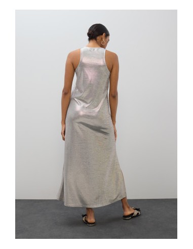 VESTIDO-LARGO-LAMINADO.PLATEADIO-TIRANTES-CUELLO-REDONDO-LOLA-CASADEMUNT