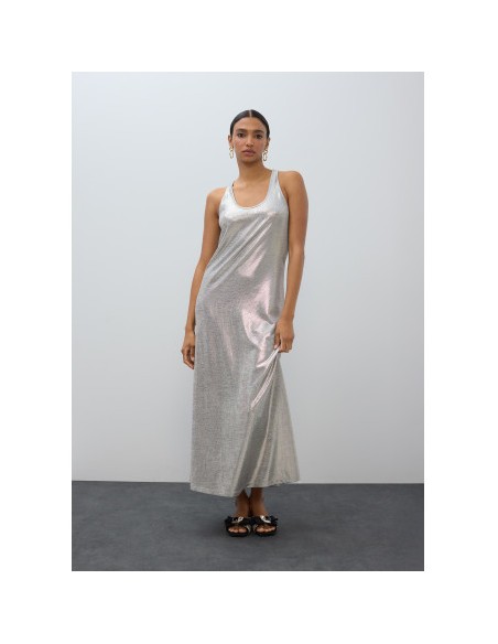 VESTIDO-LARGO-LAMINADO.PLATEADIO-TIRANTES-CUELLO-REDONDO-LOLA-CASADEMUNT