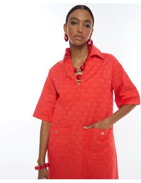 VESTIDO-CORTO-CORAL-SARGA-LOGO-JACQUARD-BOLSILLOS-FRONTALES-LOLA-CASADEMUNT