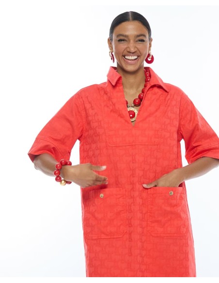 VESTIDO-CORTO-CORAL-SARGA-LOGO-JACQUARD-BOLSILLOS-FRONTALES-LOLA-CASADEMUNT