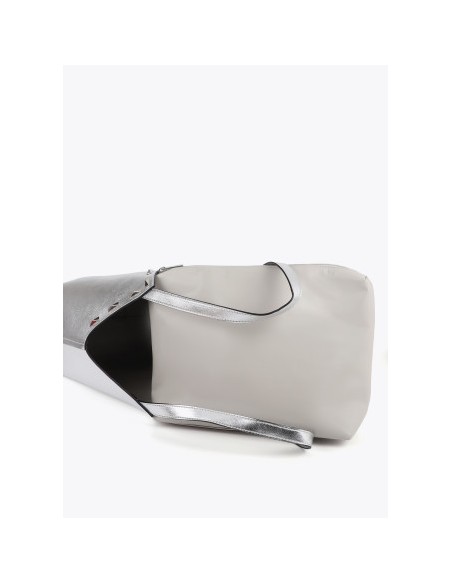 SHOPPER-METALIZADO-TACHAS-RECTANGULARES.NECESER-INTERIOR-ASAS-HOMBRO-LOLA-CASADEMUNT