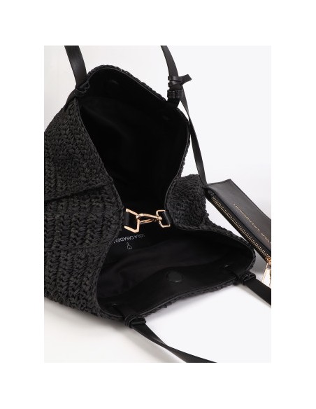 BOLSO-DESESTRUCTURADO-RAFIA-ASAS-HOMBRO-EFECTO-PÌEL-NEGRO-DETALLE-LENTEJUELAS-LOLA-CASADEMUNT
