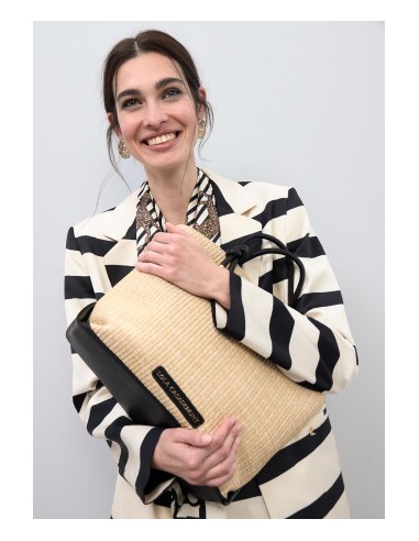 SHOPPER-EFECCTO-RAFIA-TIPO-CAPAZO-DOS-ASAS-ASA-BANDOLERA-DETALLES-EFECTO-PIELNEGRA-LOLA-CASADEMUNT