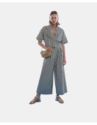 BANDOLERA-EFECTO-RAFIA-CIERRE-SOLAPA-IMÁN-ASA-LARGA-COMBINADA-CADENA-DORADA-LOLA-CASADEMUNT