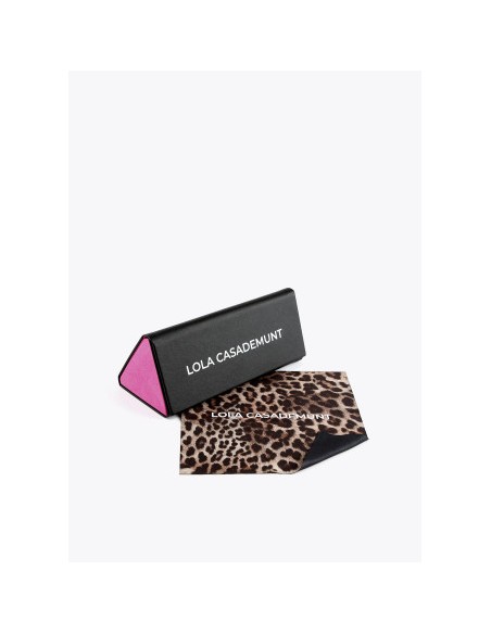 GAFAS-DE-SOL-NEGRAS-REDONDEADAS-LEOPARDO-PATILLAS-LOLA-CASADEMUNT