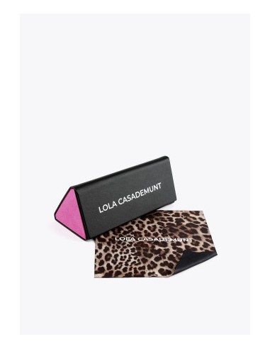 GAFAS-SOL-VAREY-NEGRO-LOGO-DORADO-LEOPARDO-LENTES-POLARIZASAS-LOLA-CASADEMUNT