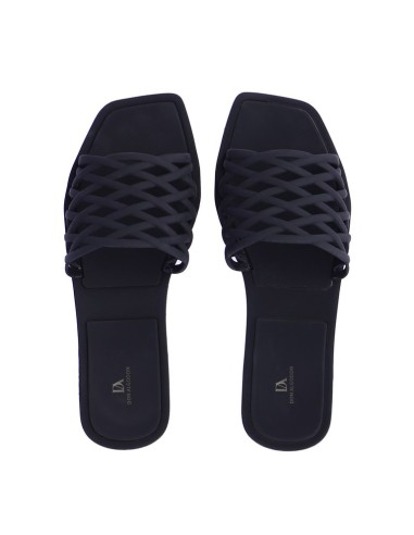 CHANCLAS-AGUA-NEGRAS-TRENZADAS-PVC-ISABELLE-DON-ALGODÓN