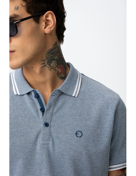 POLO-CLÁSICO-DETALLE-BLANCO-CUELLO-MANGAS-THEO-TIFFOSI