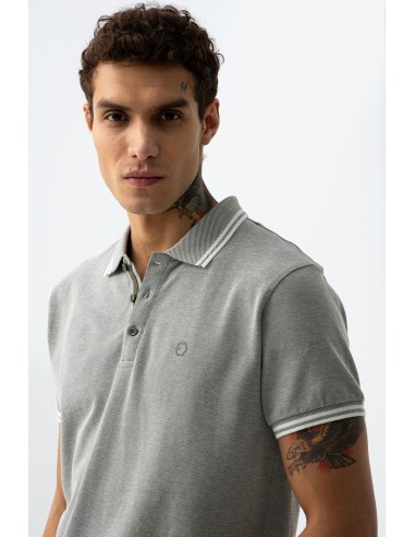 POLO-CLÁSICO-DETALLE-BLANCO-CUELLO-MANGAS-THEO-TIFFOSI