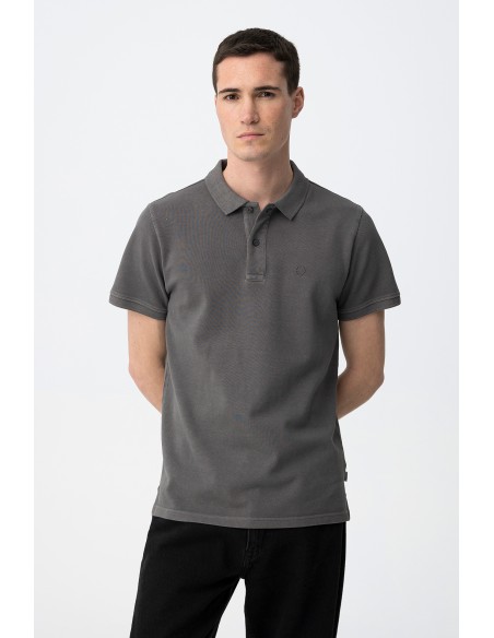 POLO-UNICOLOR-CORTE-RECTO-CUELLO-SOLAPA-RYAN-TIFFOSI