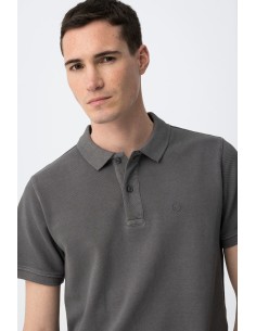 POLO-UNICOLOR-CORTE-RECTO-CUELLO-SOLAPA-RYAN-TIFFOSI