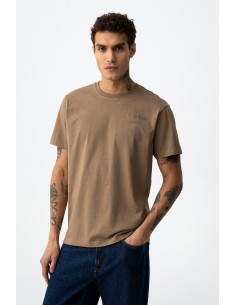 CAMISETA-LETRAS-FRONTAL-TRASERA-MANGA-CORTA-CORTE-RECTO-NIXON-TIFFOSI 2