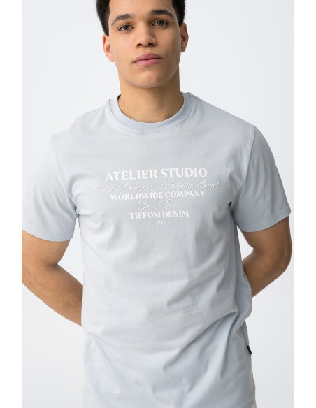 CAMISETA-AZUL-CLARO-LETRAS-FRONTAL-BLANCA-MANGA-CORTA-TIFFOSI