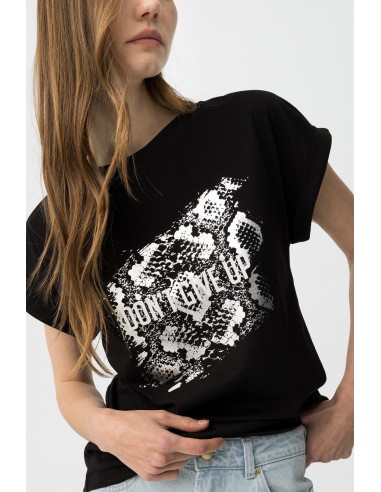 CAMISETA-MENSAJE-FRONTAL-EN-CONTRASTE-MANGA-CORTA-NOTE-TIFFOSI