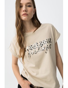CAMISETA-MENSAJE-FRONTAL-EN-CONTRASTE-MANGA-CORTA-NOTE-TIFFOSI 2